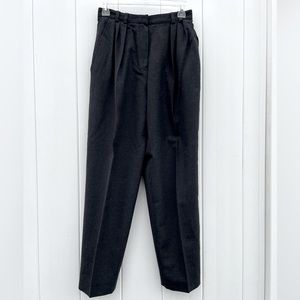 Breckenridge Petites vintage high waisted, pleated trousers